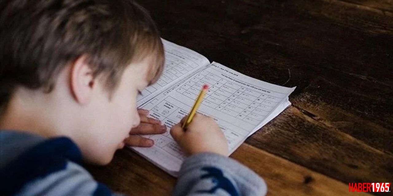 MEB'den yeni karar geldi! Tatil süreleri uzatıldı artık haftada o kadar gün okula gidilecek