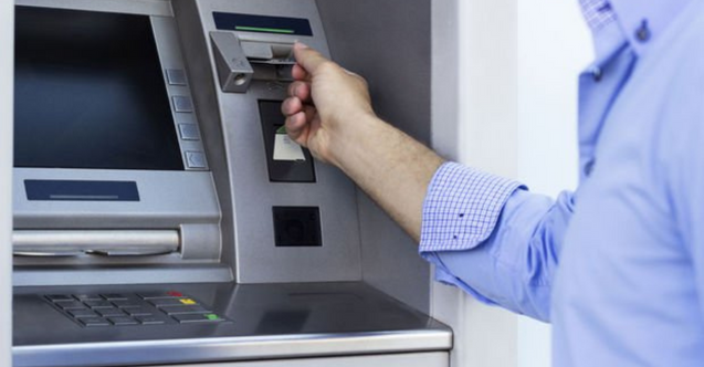 ATM'lerden para çekenler aman dikkat! Bu hataları sakın yapmayın! Paranızı kaybedersiniz