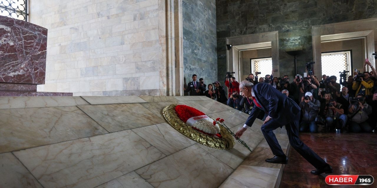 SON DAKİKA! Kemal Kılıçdaroğlu Anıtkabir'i ziyaret etti