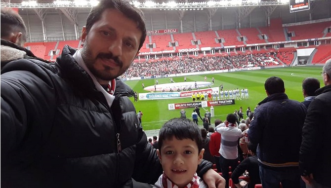 YILDIZ FUTBOLCU İLK KEZ KONUŞTU