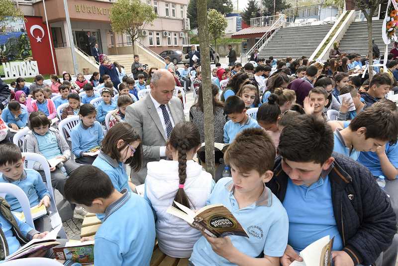 Tekkeköy’de 5555 Kişi Meydanda Kitap Okuyacak