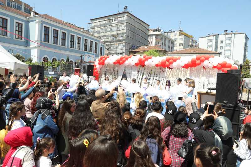 Kursiyerlerin sergisinden Mehmetçiğe anlamlı destek