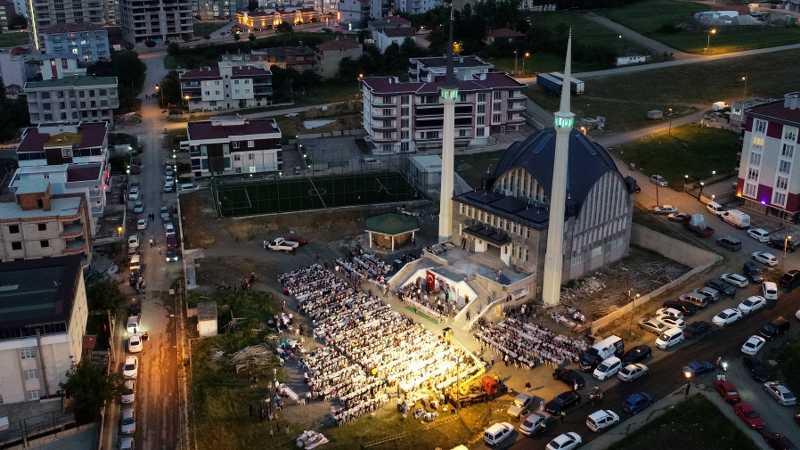 Atakum, mahalle iftarlarında buluşuyor