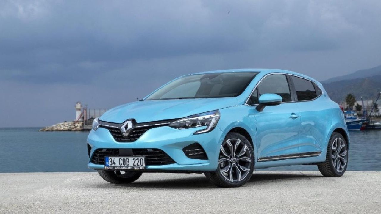 Renault Eylül ayının indirimini patlattı! O modelinde tam 65.000 TL'lik fiyat düşürdü!