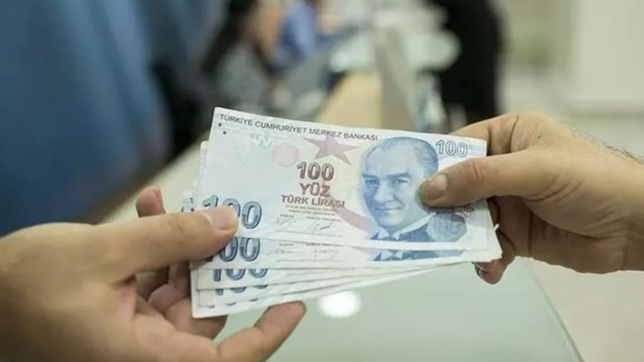 Emekliye çalışana 10.000 TL kredi kampanyası! O banka kefil, şart istemiyor