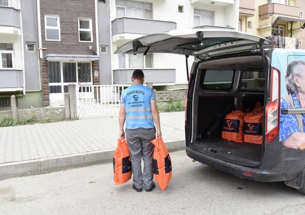 Tekkeköy Belediyesi'nden 2 bin 500 Haneye Ramazan Yardımı