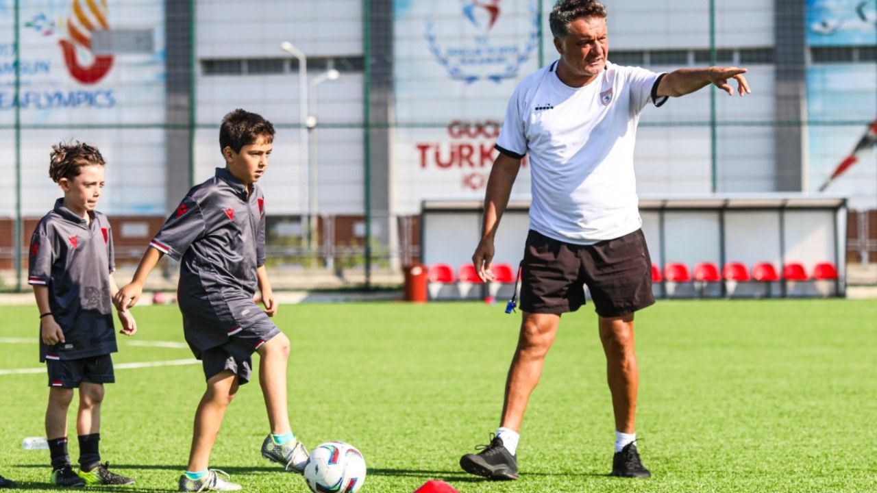 Samsunspor Futbol Okulu gelecekteki yıldız adayları yetiştiriyor!