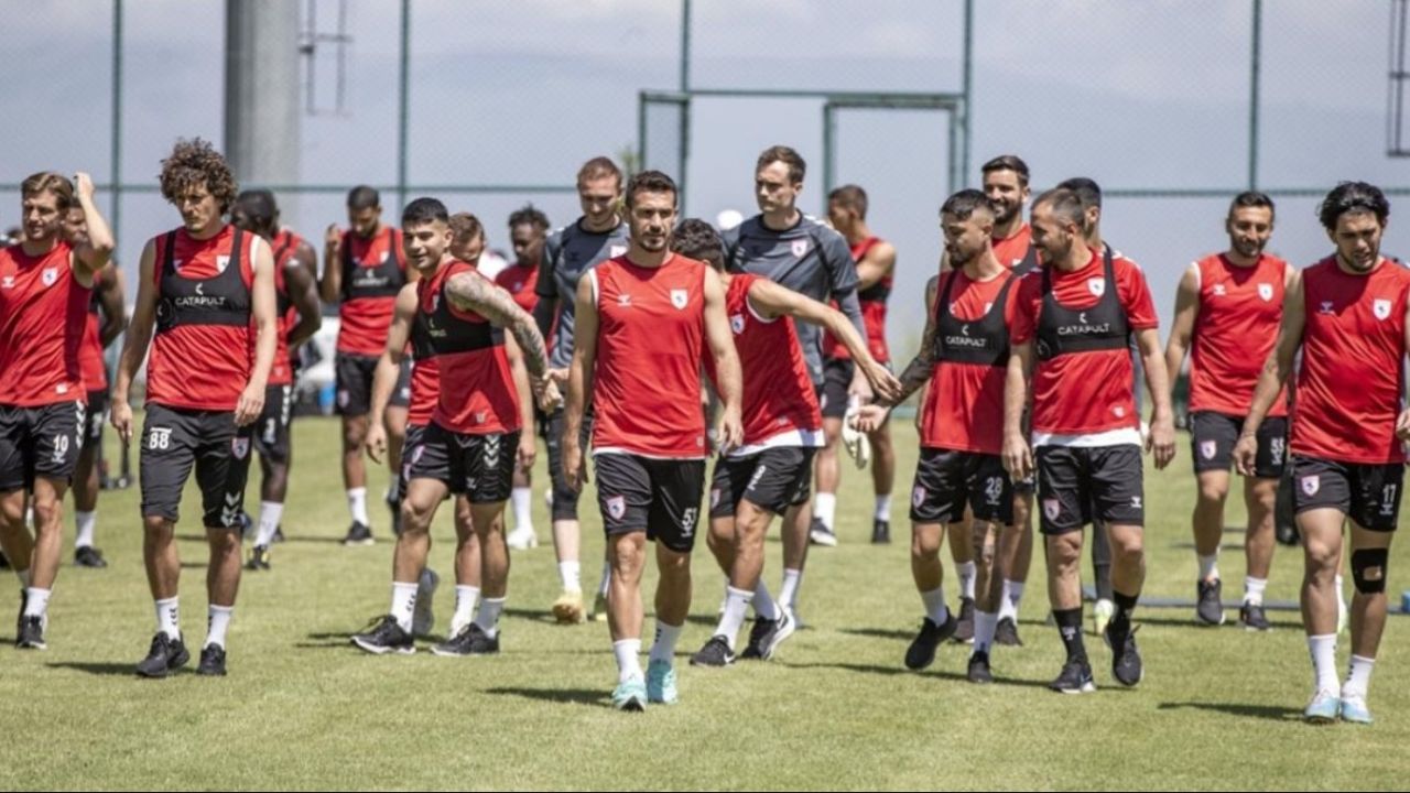 Samsunspor ekibi milli ara kampı için Antalya'ya gidiyor!