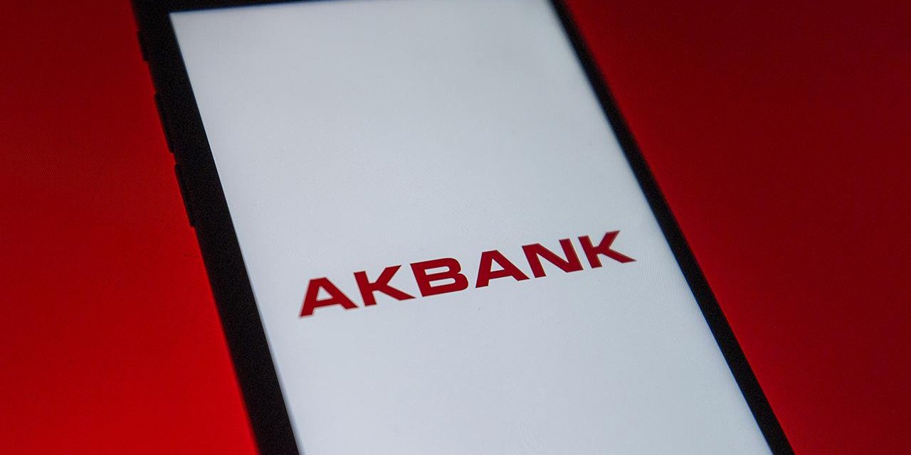 Cebinde Akbank Kartı Olanlar, 50.000 TL Ödeme Alıyor!