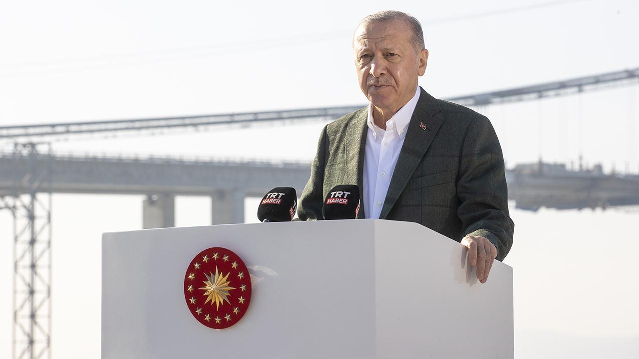 Emeklilere Müjde: Cumhurbaşkanı Erdoğan'dan 5.000 TL İkramiye!