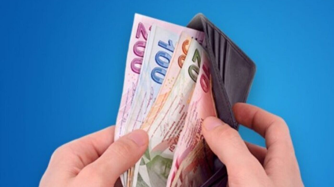 İş Bankası, Garanti Bankası ve ING Bank Kimlikle Bankaya Gelenlere 15000 TL Hesaplarına Para Yükleyecek!