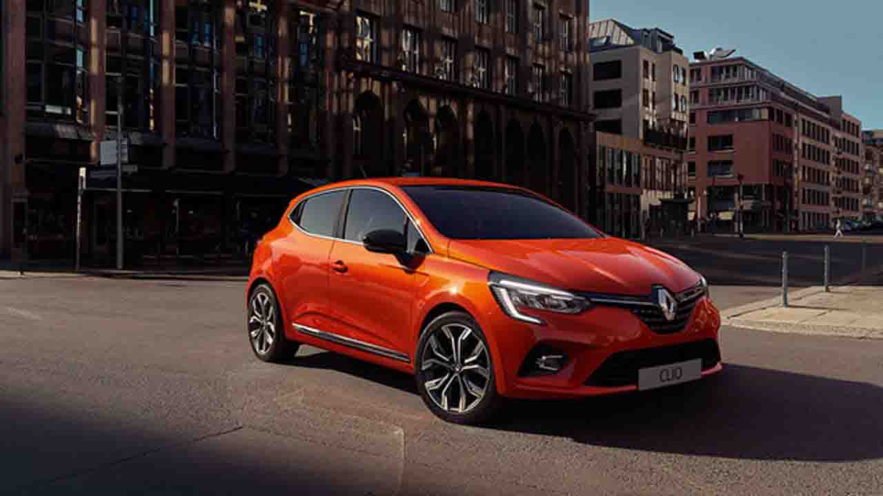 Gıcır gıcır 2024 model araçlar geldi! Renault Clio fiyat listesi belli oldu!