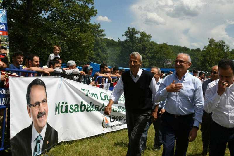 Yılmaz, "Türkiye'nin inşası için hep birlikte çalışıyoruz"