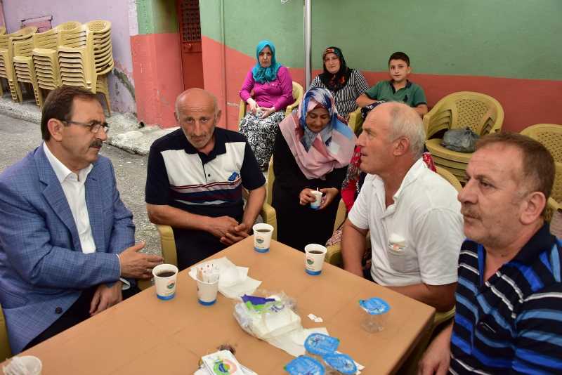 Başkan Şahin Şehit Adem Guven'in ailesini ziyaret etti