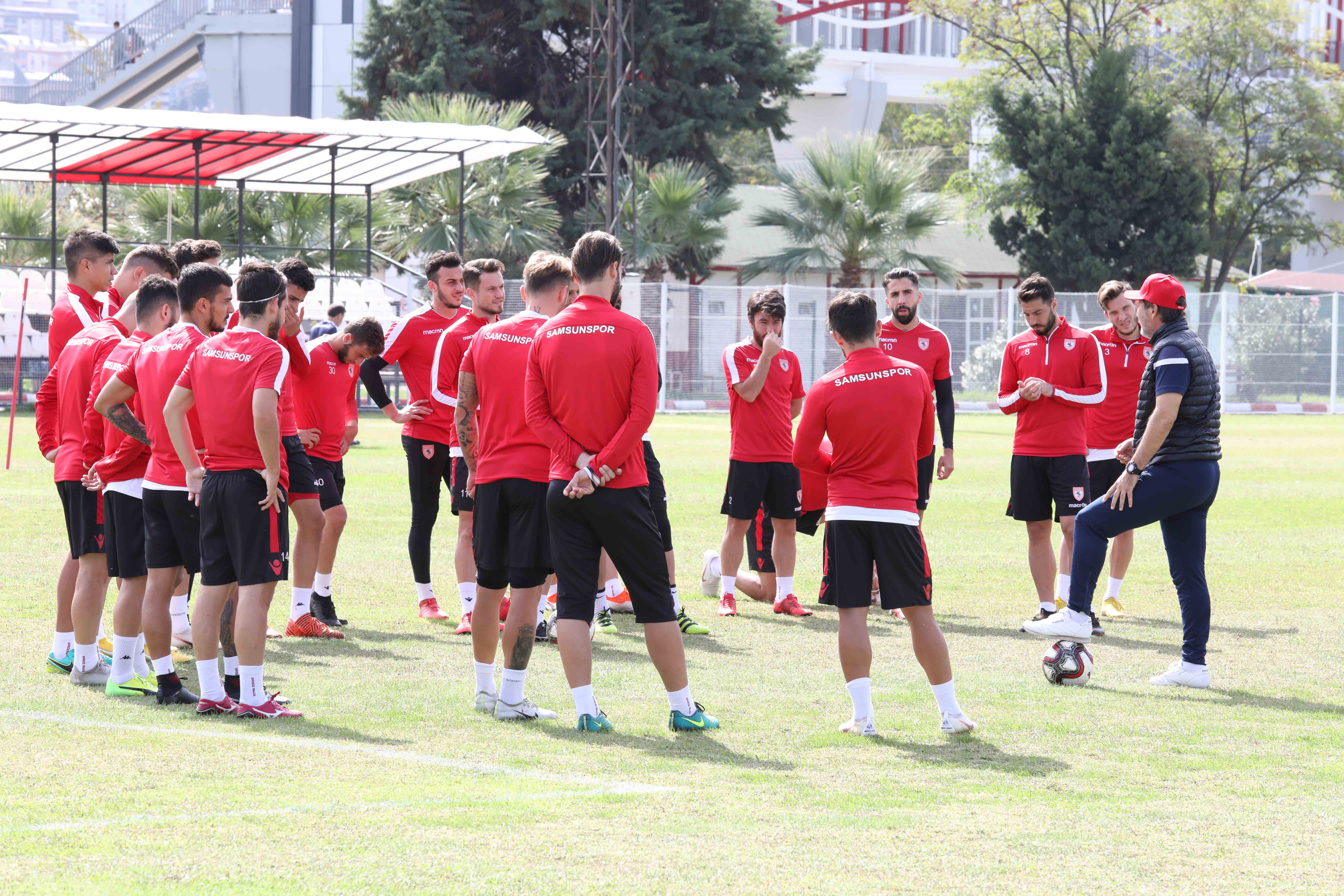 SAMSUNSPOR'DA BÜYÜK ORTASYON