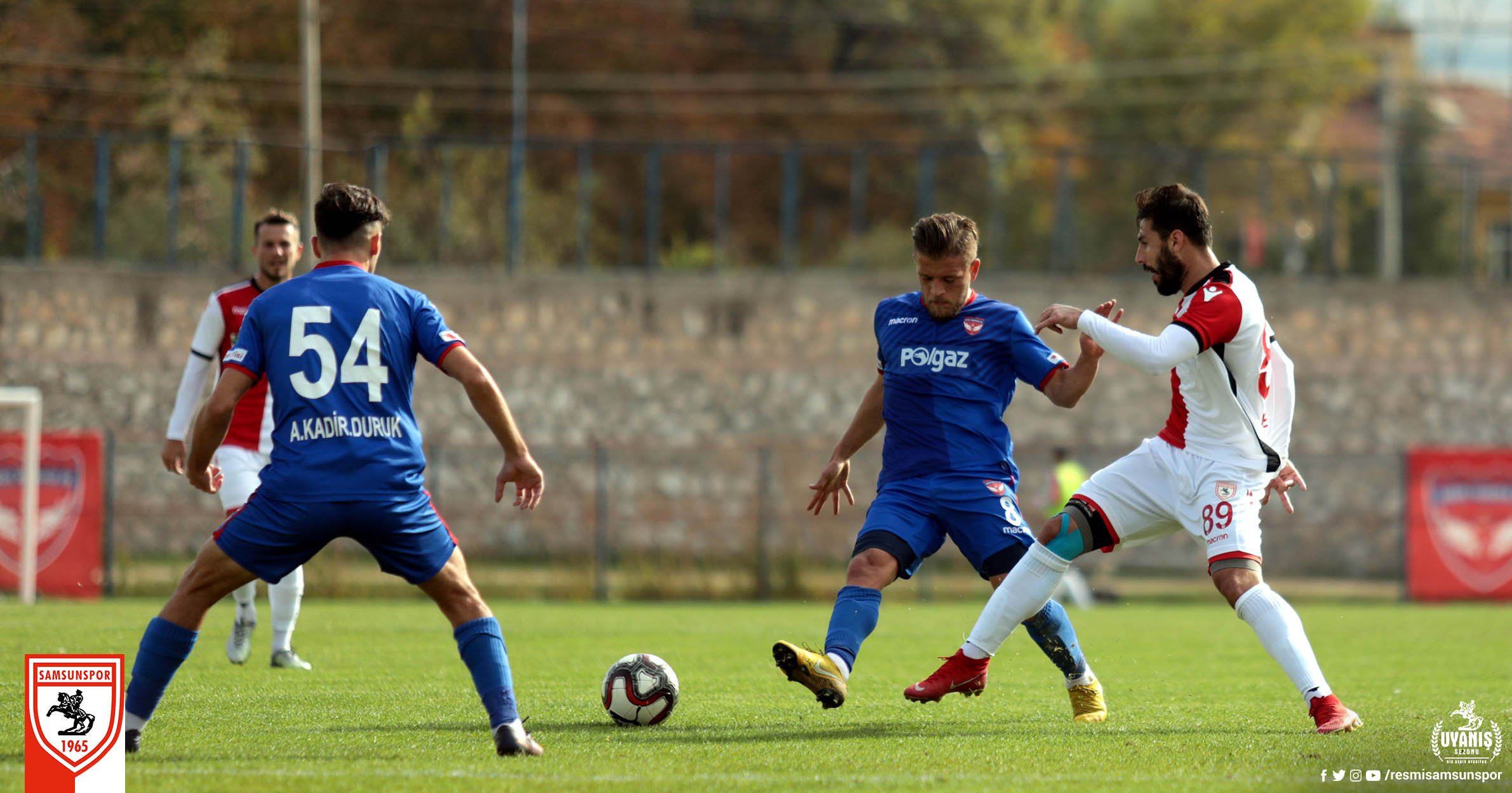 ERKAM FUTBOL KARİYERİNDE BİR İLK YAŞADI