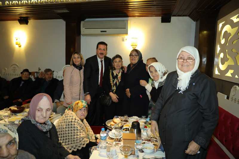 TOK; “GENÇLERDEN BEKLENTİMİZ BÜYÜKLERİMİZE SAYGI”