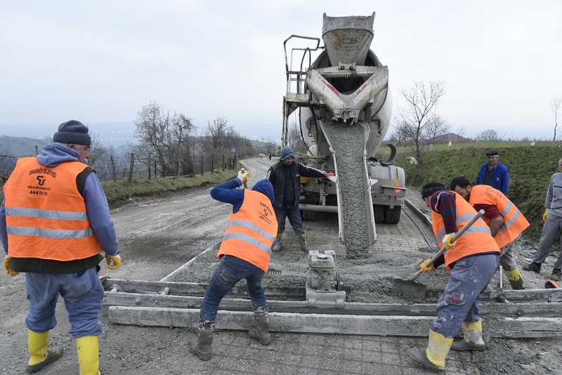 Tekkeköy Belediyesi Hizmetlerine Aralıksız Devam Ediyor