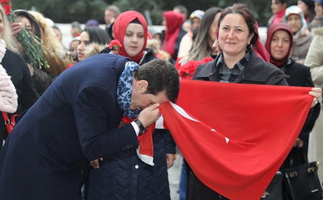 “Çanakkale beka mücadelesi ile destanlaşan zaferdir”