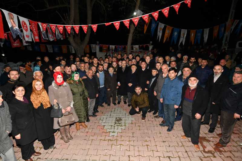 Başkan Şahin durmuyor... 3 mahallede görkemli buluşma