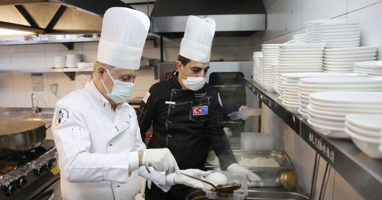 Başkan Cemil Deveci’den  Pandemi Destek Ekibi’ne dayanışma ziyareti