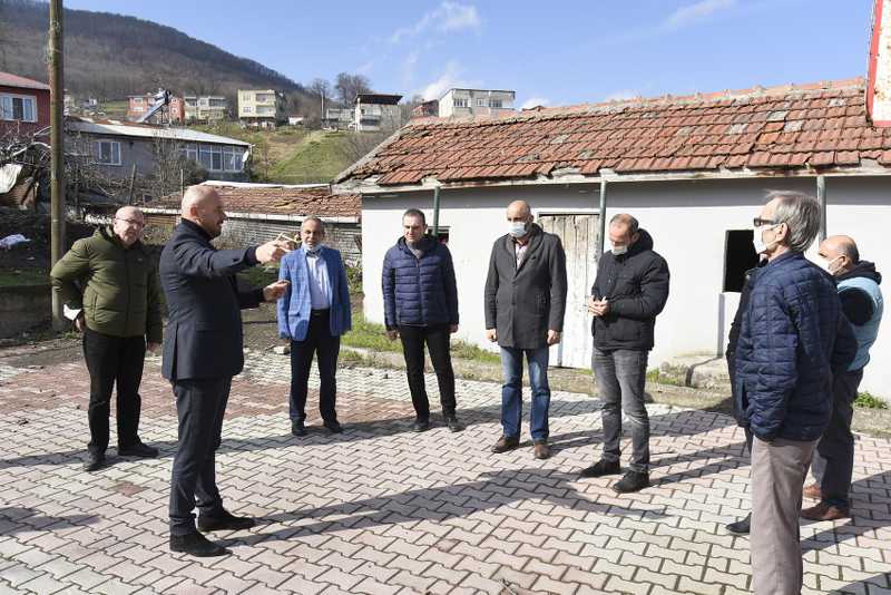 Tekkeköy'de her mahalleye bir köy konağı