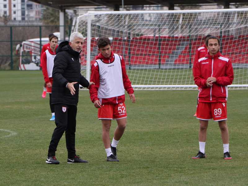 Samsunspor Futbol Akademisinde antrenör eğitimleri devam ediyor