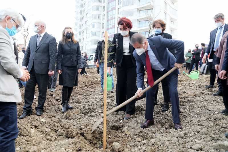 Atakum Belediyesi’nden  sağlık şehitlerine  “Vefa Ormanı” 