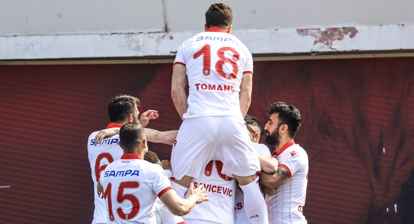 Samsunspor inandı 3 puan 2 golle geldi