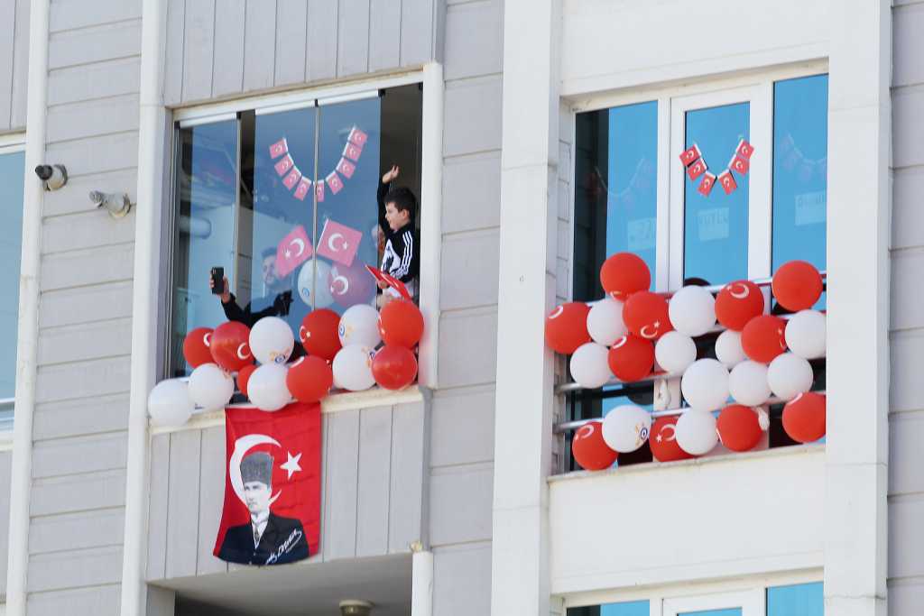 Atakum’da 23 Nisan yine balkonlarda kutlanacak