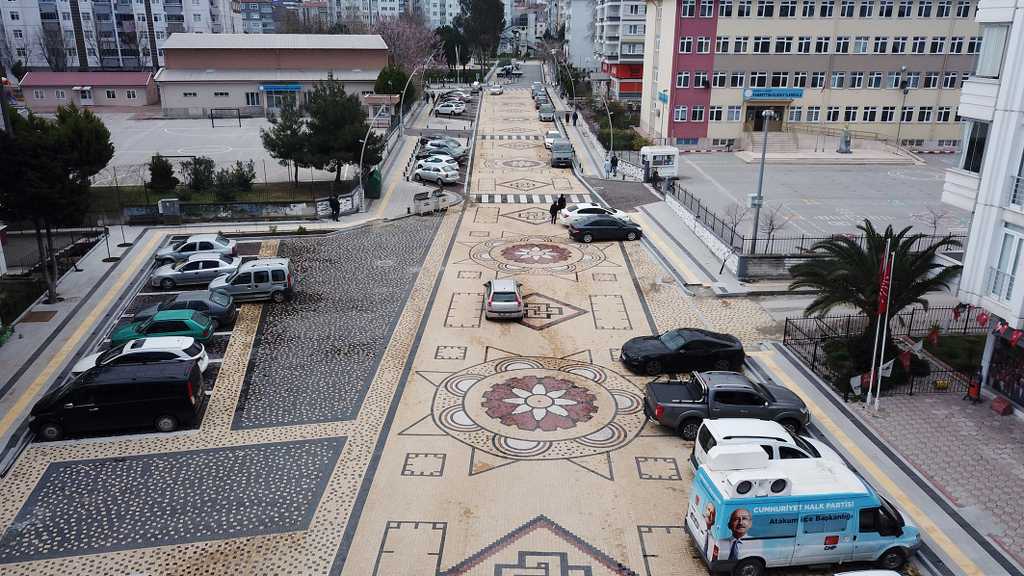 Atakum Belediyesi’nden Doğuş Caddesi’ne sanatsal dokunuş