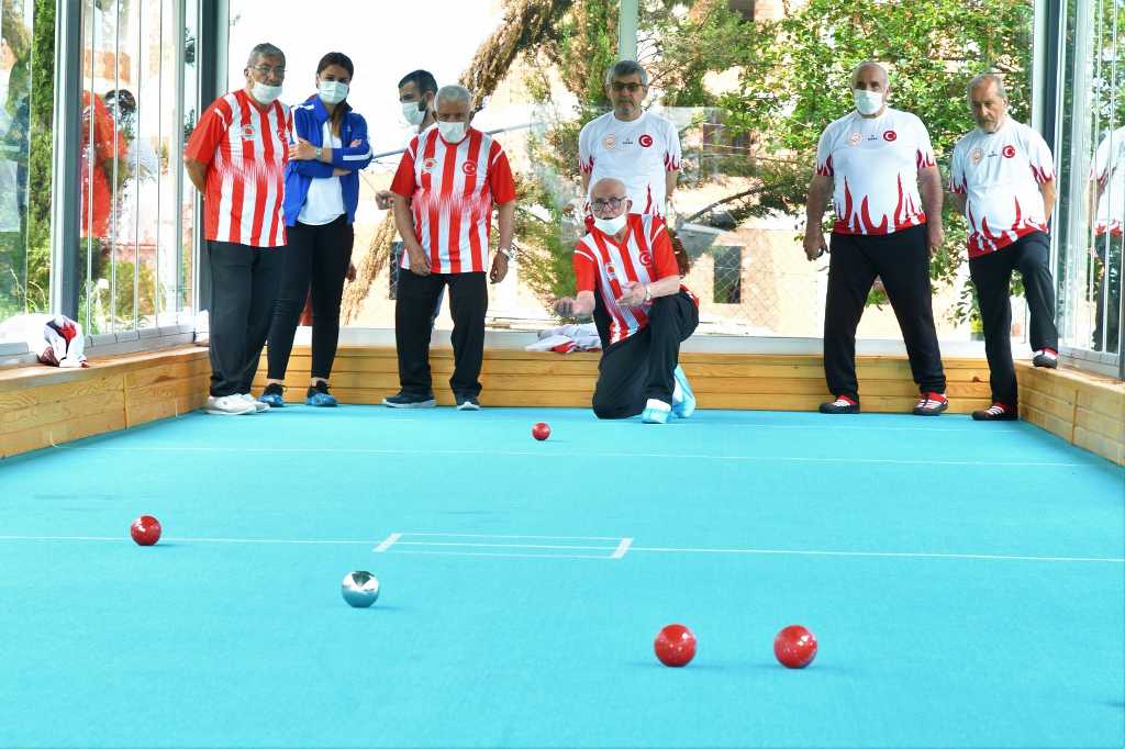 Huzurevinde ‘Bocce’ heyecanı