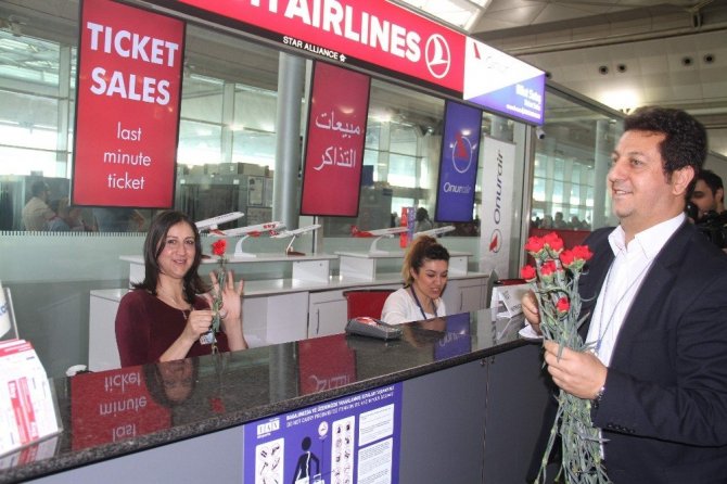 TÜRK HAVA YOLLARINDAN UKRAYNALI YOLCULARINA SÜPRİZ