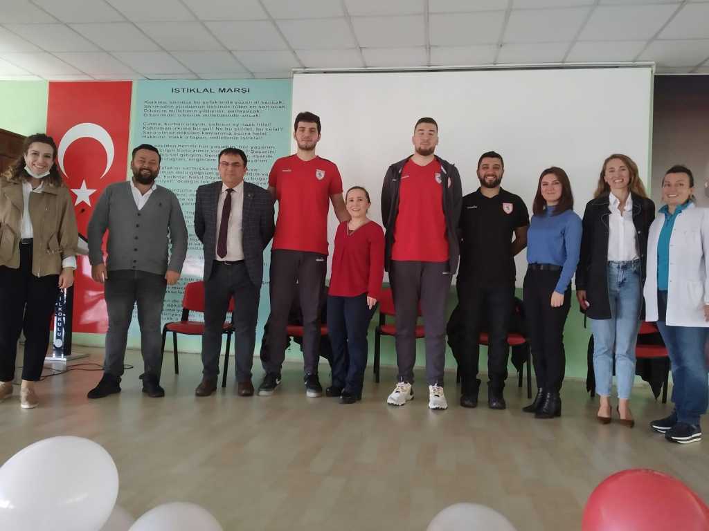 Samsunspor öğrencilerle bir araya geldi