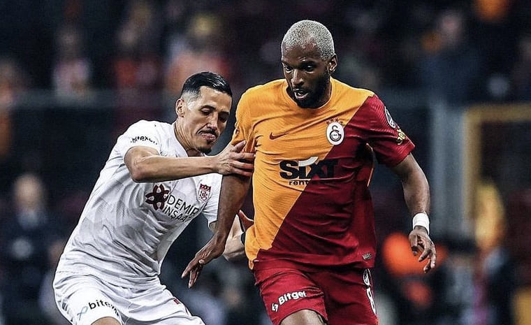 Ryan Babel 1.lige Transfer Oldu