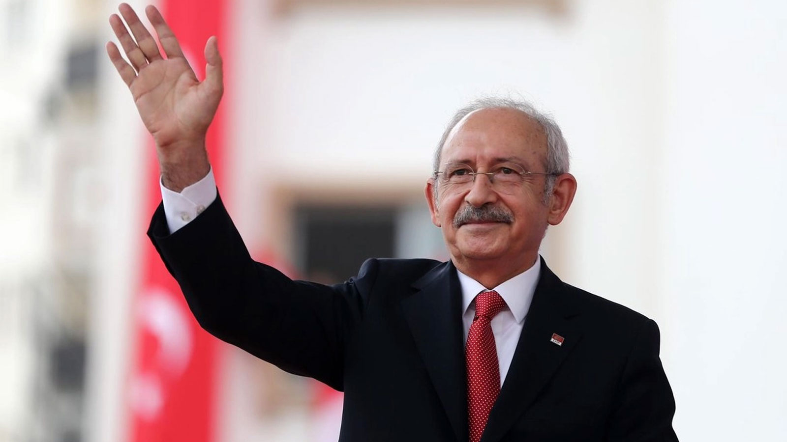 kilicdaroglu-genclere-seslendi-emeginiz-para-edecek-hicbirinizin-yeri-sokaklar-degil-vz9y.jpg