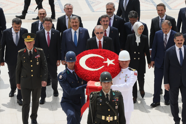 cumhurbaskani-erdogan-ve-yeni-kabine-uyeleri-16003729-1536-m.jpg