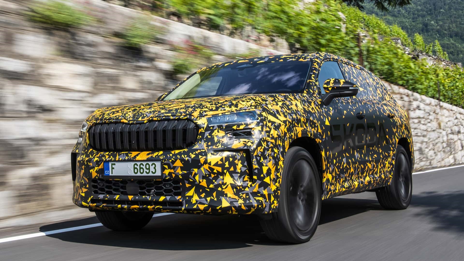 src-340x1912xyeni-2024-skoda-kodiaq-sarj-edilebilir-hibrit-versiyonla-geliyor.jpg