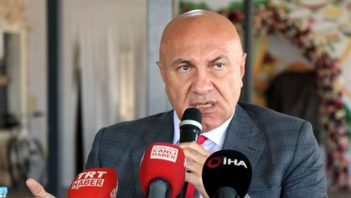 Başkan Yıldırım'dan Samsunspor itirafı 'Mevcut oyuncu kadrosu Süper Lig için yeterli değil!'