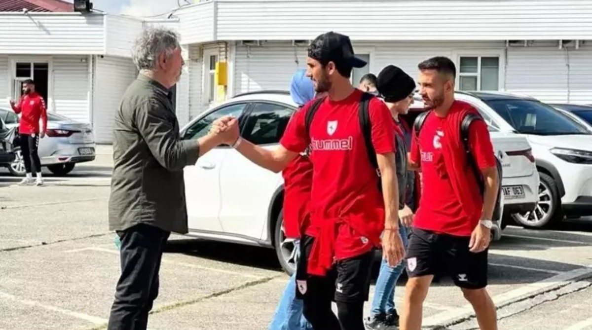 Samsunspor kafilesi Rizespor deplasmanına 6 eksik oyuncuyla yola çıktı