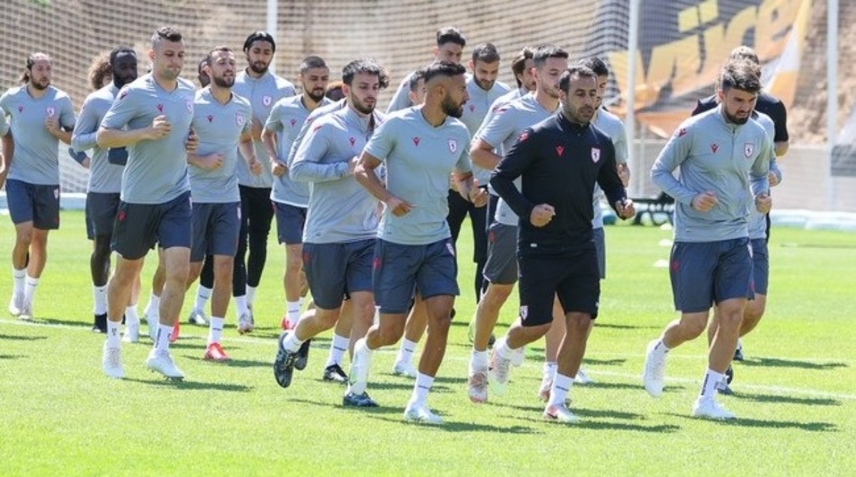 Samsunspor ekibi milli ara kampı için Antalya'ya gidiyor